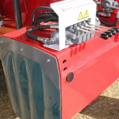 GDVA150F - Dérouleuse disitributrice - commandes vis de compression réglable - distribution sur tapis ovin caprin - GALONNIER