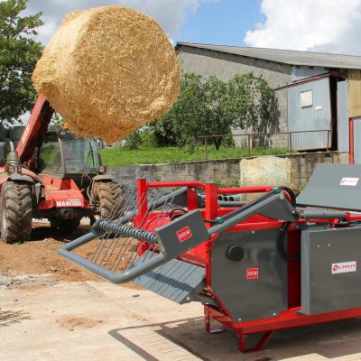 GDPE150T - Dérouleuse pailleuses balles rondes à peignes pivotante - sur pique balles - GALONNIER