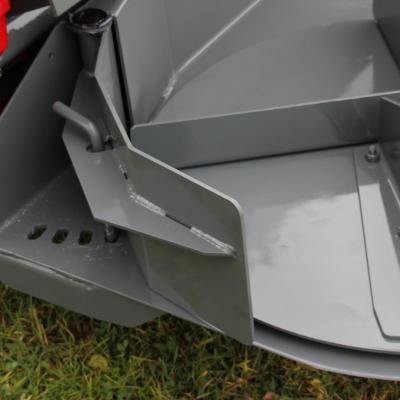 GDPD150T - Dérouleuse pailleuses balles rondes à disques pivotante portée - réglage manuel des volets latéraux - GALONNIER