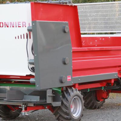 GCPA220F - Pailleuse automotrices balles cubiques - disques paillage - poste de conduite debout - GALONNIER