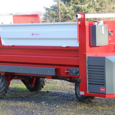 GCPA220F - Pailleuse automotrices balles cubiques - disques paillage - poste de conduite debout - ridelles rabattables - GALONNIER