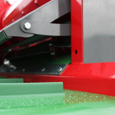 GDPT150FA - Dérouleuse pailleuses balles rondes portée avec tapis d'éjection latéral - dispositif de paillage à tapis d'éjection latéral - GALONNIER