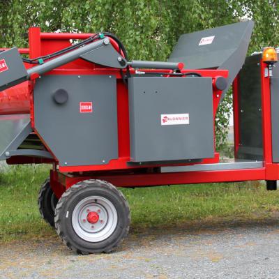 GDPA150T - Dérouleuse pailleuses balles rondes à peignes automotrice pivotante - radiocommandée - GALONNIER